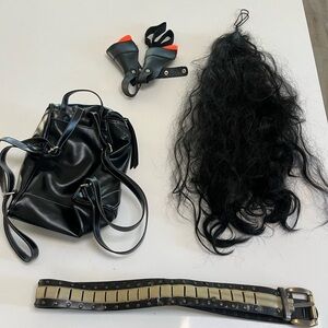 Laura Croft tomb raider costume